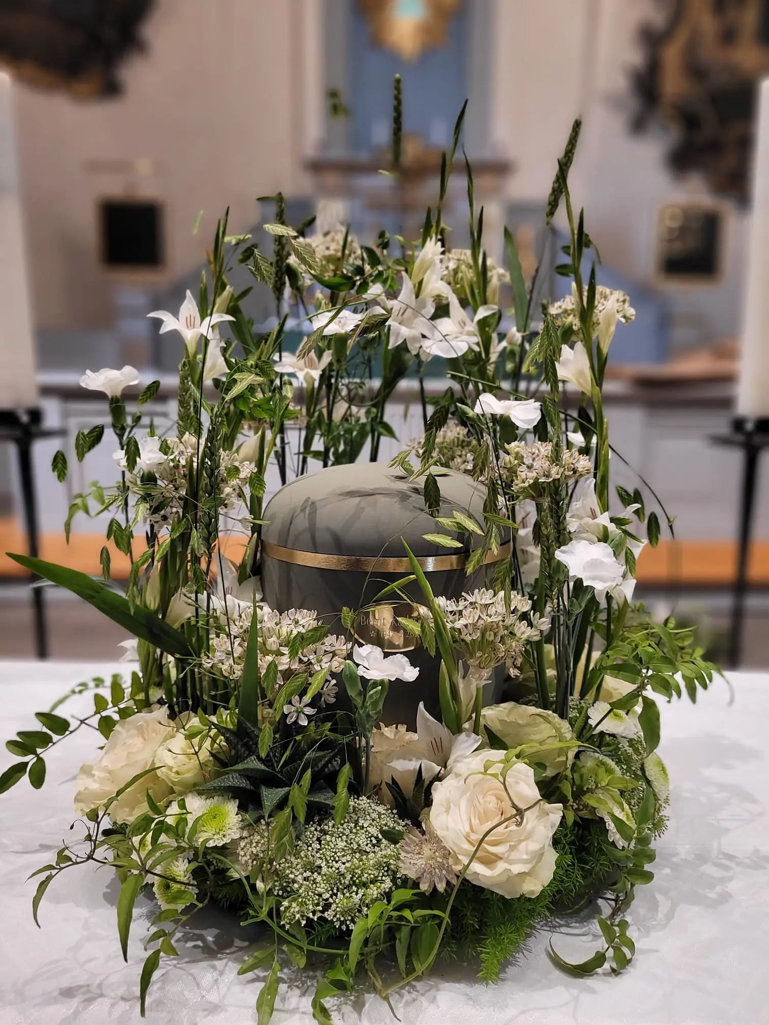 Torkade blommor i Tumba